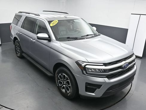 Used 2024 Ford Expedition XLT AWD/4WD image 21