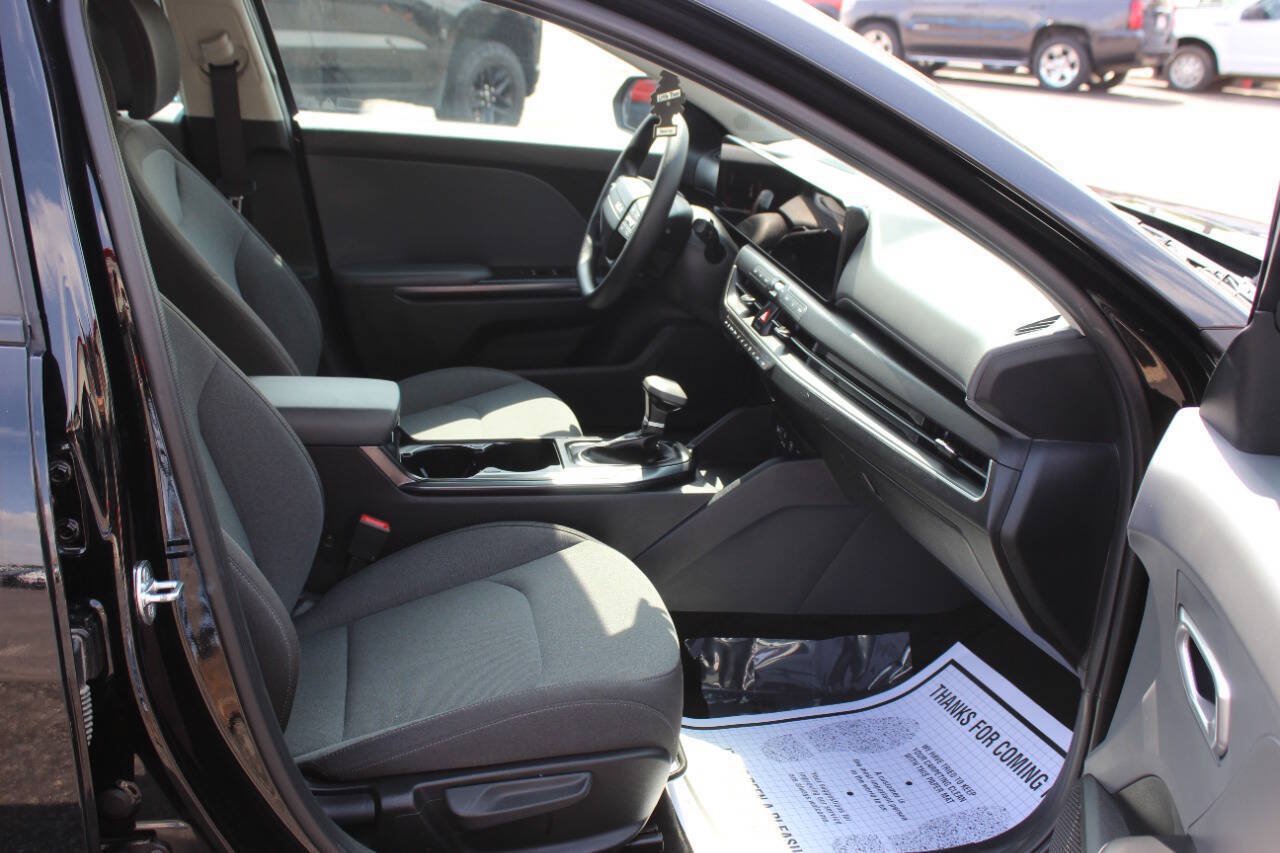 Used 2025 Kia K4 FWD image 11