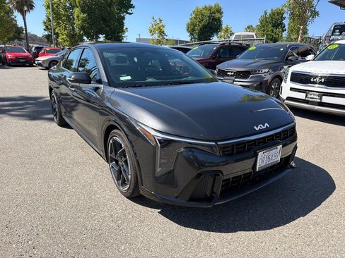 Used 2025 Kia K4 GT-Line w/ GT-Line Sunroof Package FWD image 9