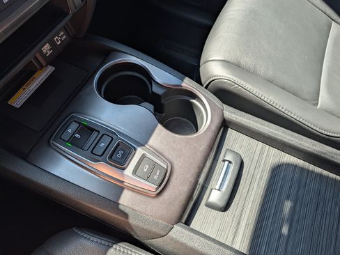 Used 2022 Honda Pilot Special Edition image 33