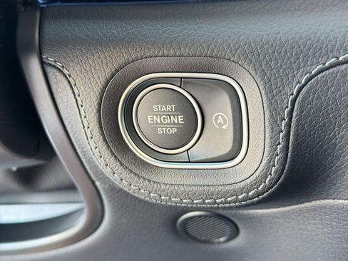 New 2026 Mercedes-Benz GLS 580 4MATIC image 26