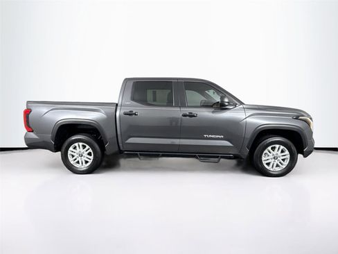Used 2025 Toyota Tundra SR5 AWD/4WD image 10