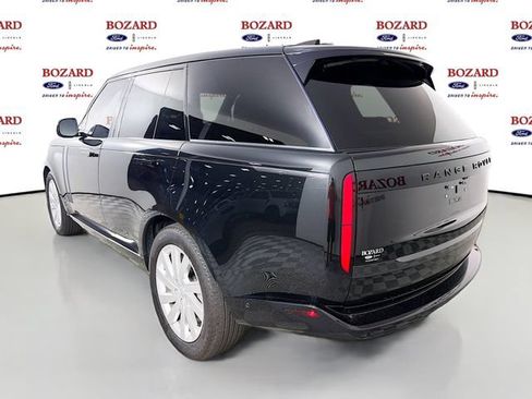 Used 2023 Land Rover Range Rover SE AWD/4WD image 6