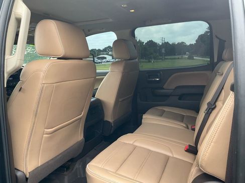 Used 2017 GMC Sierra 2500 Denali w/ Duramax Plus Package AWD/4WD image 20