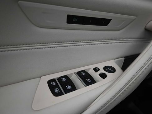 Used 2023 BMW 530e xDrive w/ Executive Package AWD/4WD image 9
