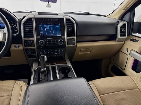 Used 2017 Ford F150 Lariat AWD/4WD image 29