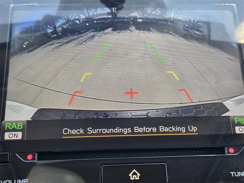 Used 2020 Subaru Crosstrek 2.0i Limited w/ Moonroof Package w/Navigation image 7