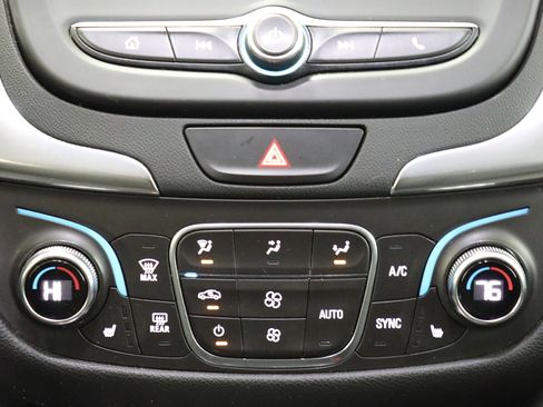 Used 2019 Chevrolet Equinox LT image 7