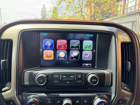 Used 2017 Chevrolet Silverado 2500 High Country w/ Duramax Plus Package AWD/4WD image 18