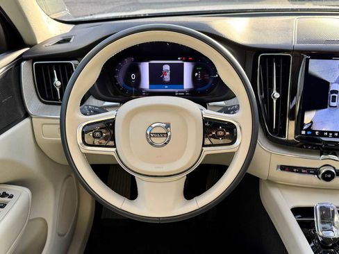 Certified 2024 Volvo XC60 T8 Ultimate w/ Protection Package Premier image 19