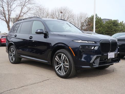 Used 2026 BMW X7 xDrive40i image 7