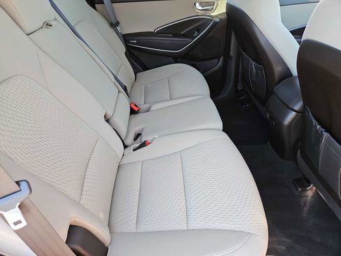 Used 2017 Hyundai Santa Fe Sport image 20