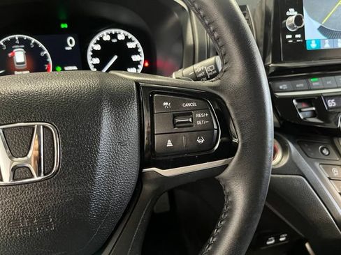 Used 2025 Honda Odyssey EX-L image 25