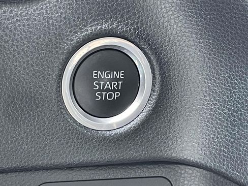 Used 2023 Toyota Tundra SR5 AWD/4WD image 31