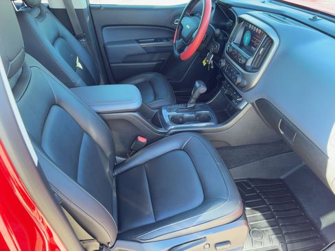 Used 2018 Chevrolet Colorado Z71 image 28