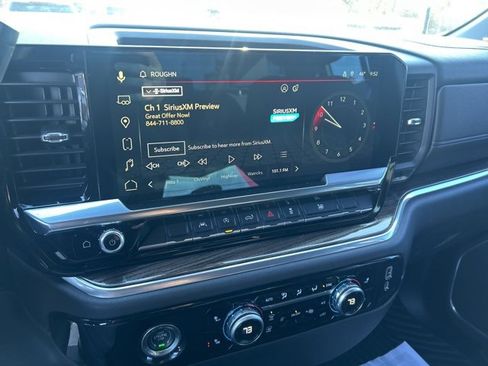 Used 2022 GMC Sierra 1500 Elevation image 12