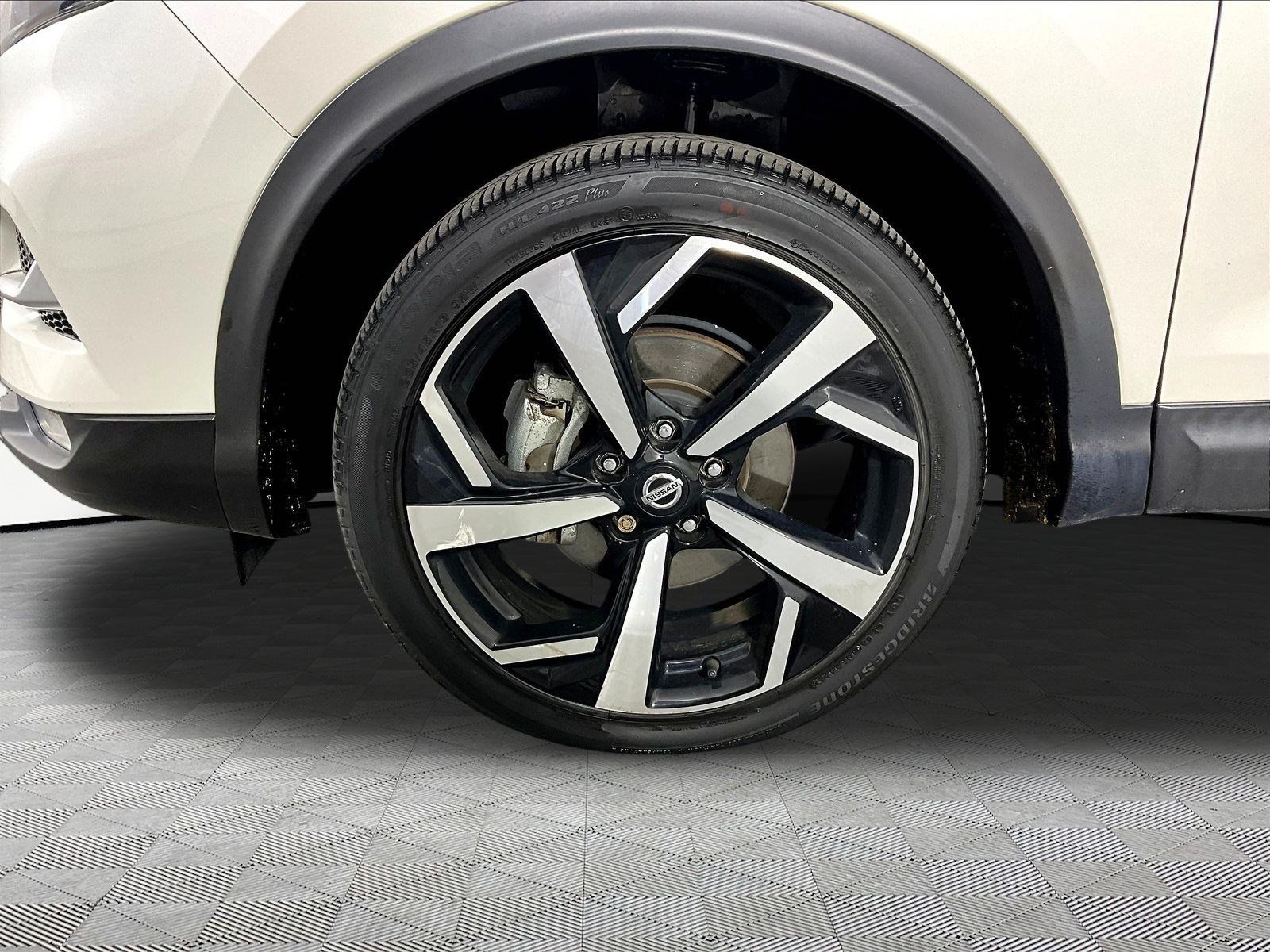 Certified 2022 Nissan Rogue Sport SL w/ Premium Package AWD/4WD image 34