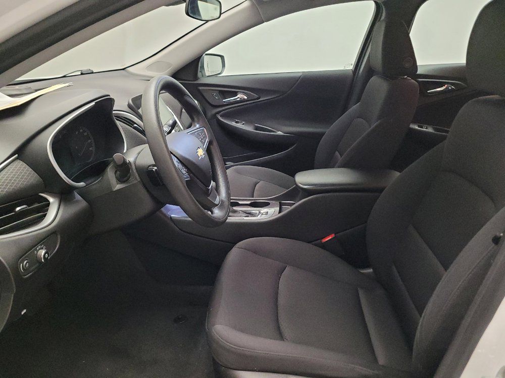 Used 2023 Chevrolet Malibu LS FWD image 17