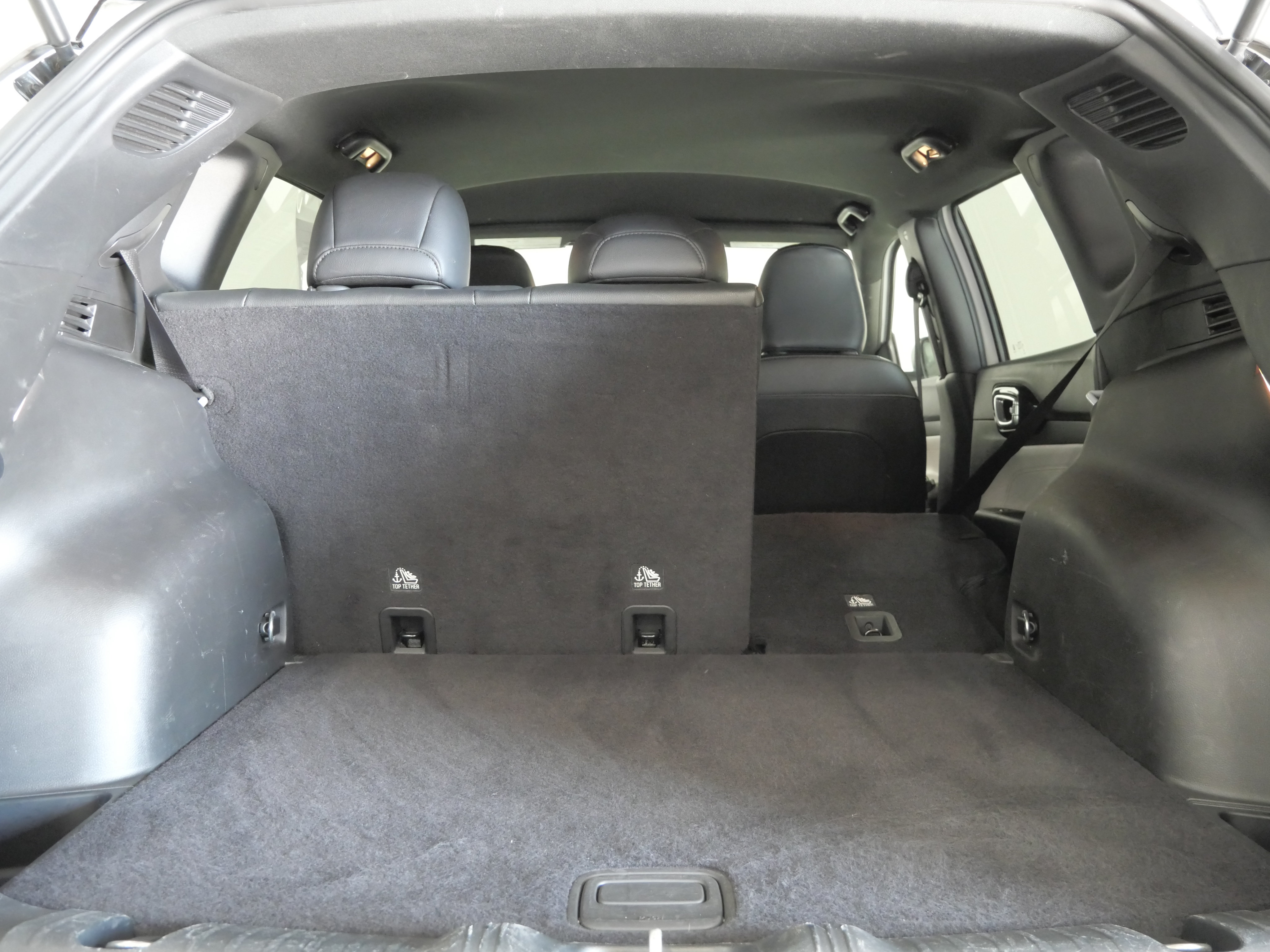 Used 2025 Jeep Compass Limited AWD/4WD image 26