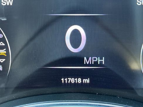 Used 2018 Jeep Grand Cherokee Summit image 27