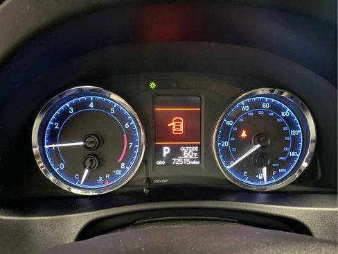 Used 2017 Toyota Corolla LE image 16