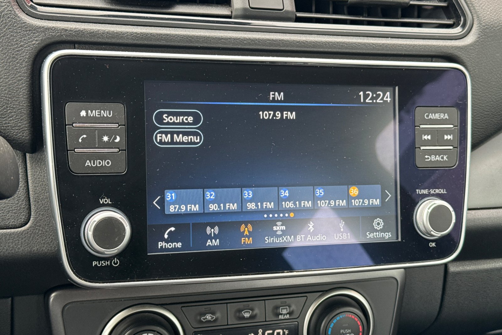 Used 2025 Nissan Leaf S FWD image 26