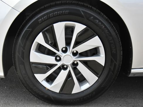 Used 2020 Nissan Altima 2.5 S FWD image 12