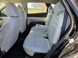 New 2025 Hyundai Tucson SE image 5