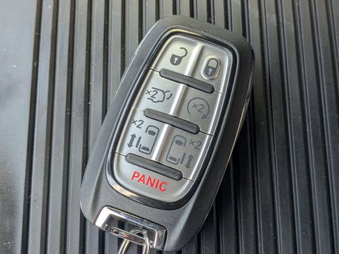 New 2026 Chrysler Pacifica Limited w/ S Appearance Package image 29