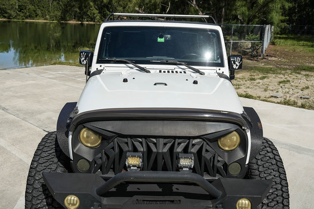Used 2018 Jeep Wrangler Unlimited Sport S AWD/4WD image 86