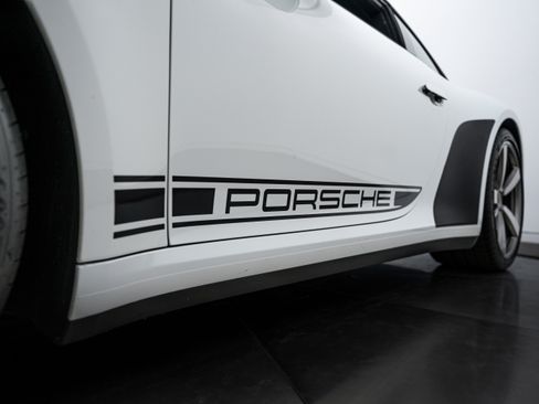 Certified 2022 Porsche 911 Carrera S image 25