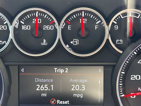Used 2020 Chevrolet Silverado 1500 LT Trail Boss AWD/4WD image 11