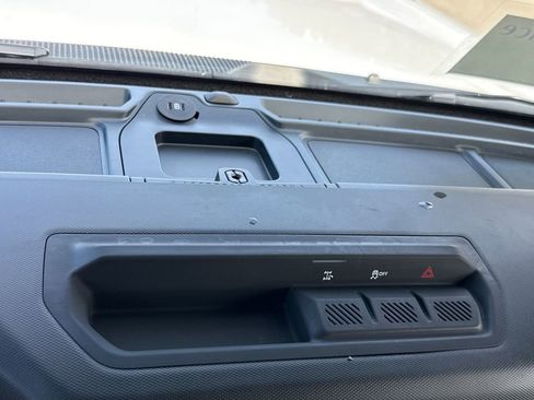 Used 2025 Ford Bronco Big Bend image 20