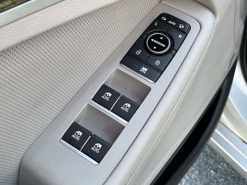 Used 2018 Genesis G80 3.8 w/ Option Group 02 image 26