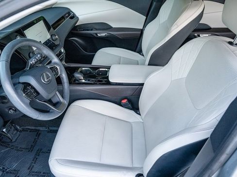Used 2023 Lexus RX 350 FWD image 11