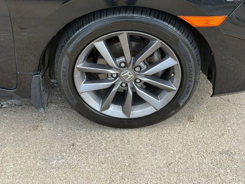 Used 2019 Honda Civic EX image 48