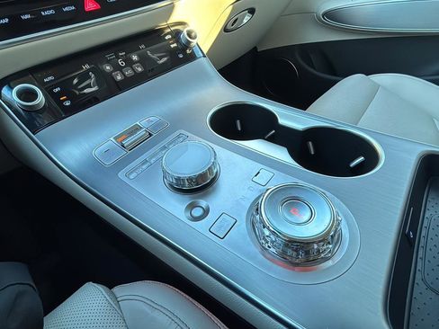 Certified 2026 Genesis GV70 2.5T Select image 34