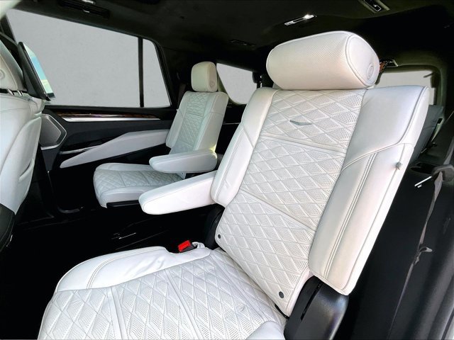 Used 2026 Cadillac Escalade Platinum Sport w/ LPO, ONYX Package AWD/4WD image 28