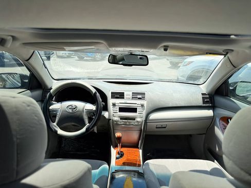 Used 2011 Toyota Camry XLE FWD image 20