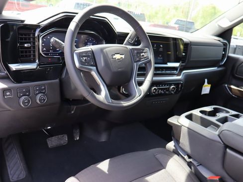 New 2025 Chevrolet Silverado 3500 LT w/ Convenience Package image 9