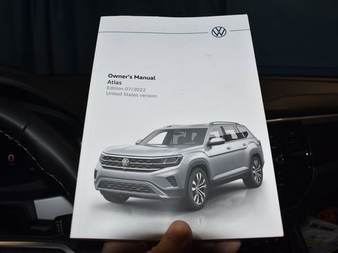 Used 2023 Volkswagen Atlas SE w/ Black Wheel Package AWD/4WD image 11