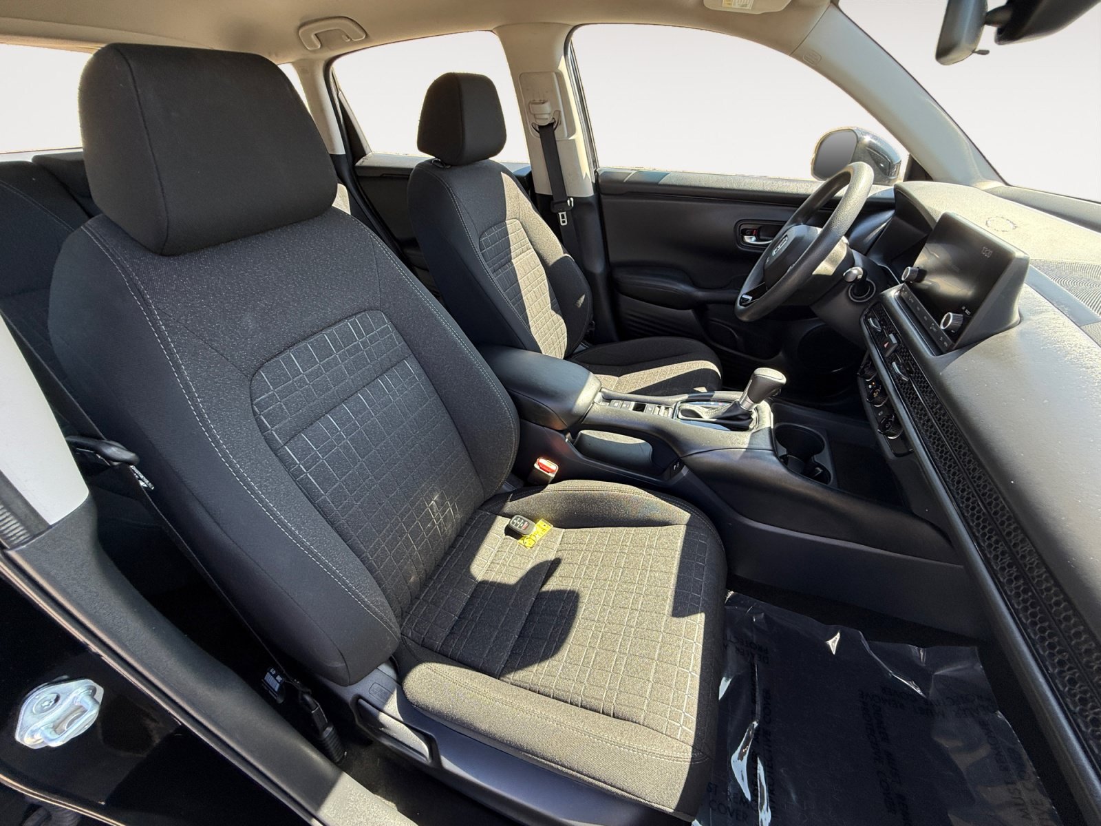 Used 2025 Honda HR-V LX image 19