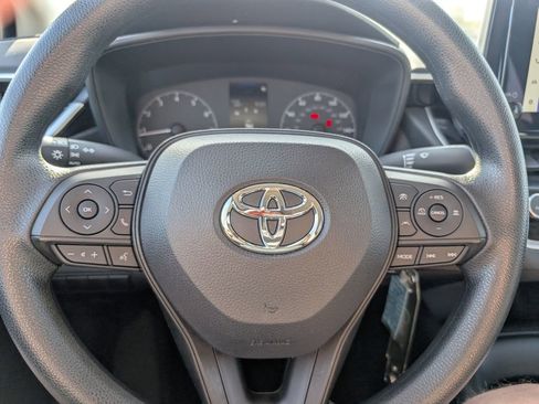 Used 2023 Toyota Corolla LE FWD image 22