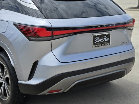 Used 2024 Lexus RX 350 Premium w/ Cold Area Package FWD image 16