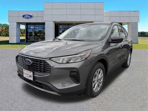 New 2026 Ford Escape Active w/ Active Premium Tech Pack FWD image 8