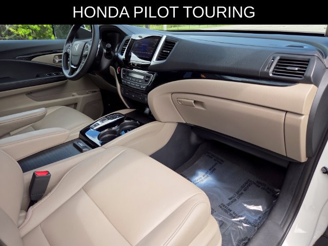 Used 2018 Honda Pilot Touring image 9