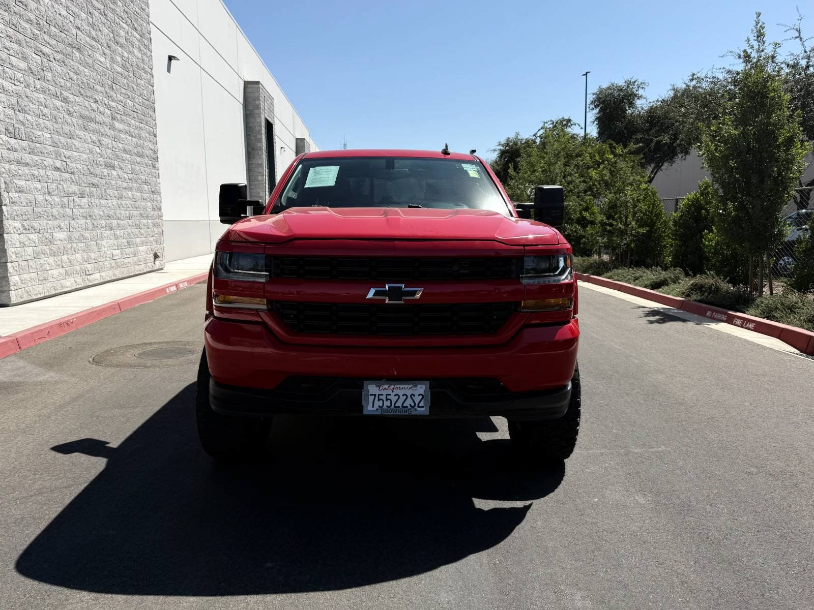 Used 2018 Chevrolet Silverado 1500 Custom w/ Custom Convenience Package AWD/4WD image 2