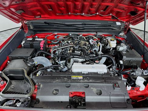 Used 2025 Toyota Tacoma TRD Off-Road image 32