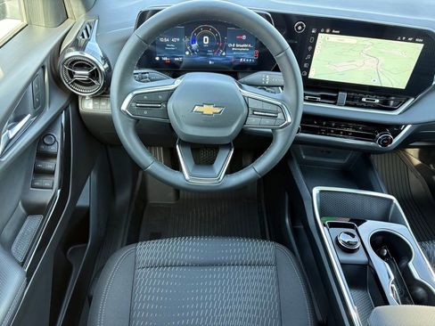 New 2026 Chevrolet Equinox LT image 27