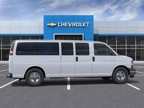 New 2025 Chevrolet Express 3500 LS w/ Chrome Appearance Package image 5